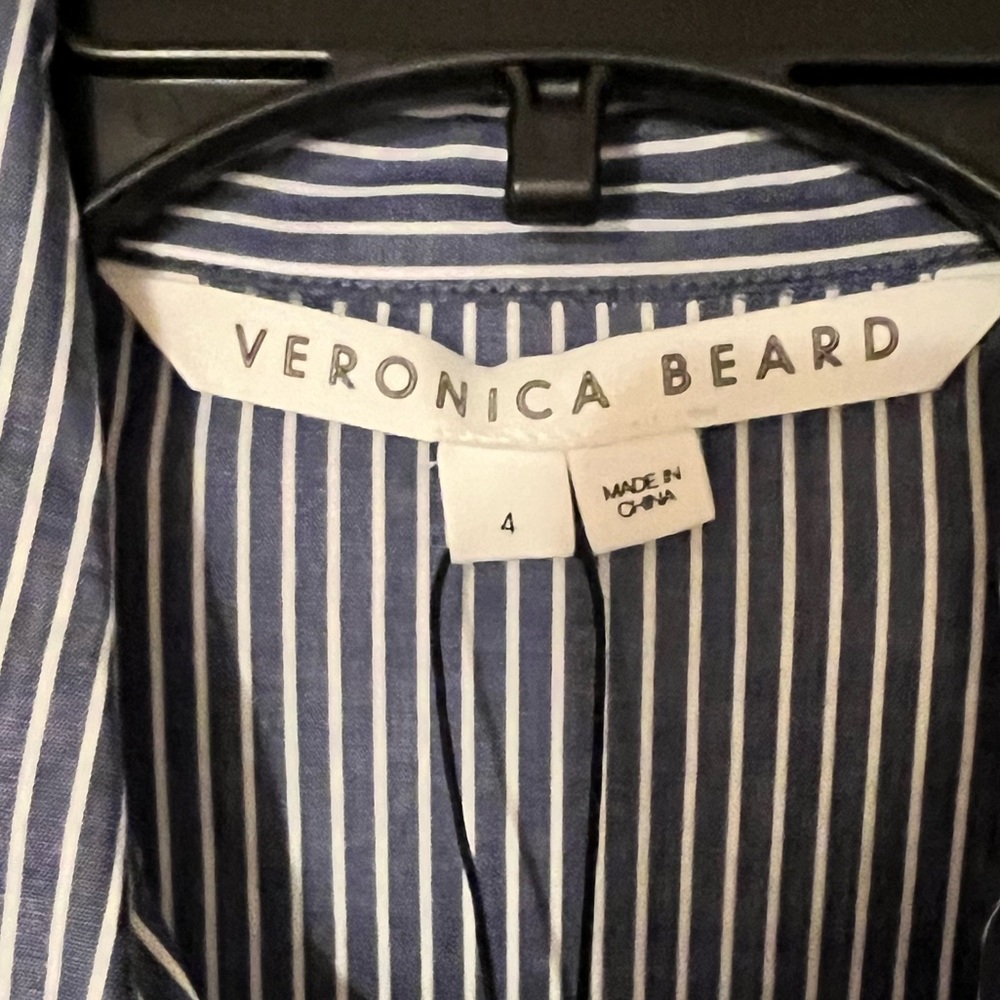 Veronica Beard
Gilda Asymmetric Striped Shirt - NWT -Size 4 - Picture 6 of 7